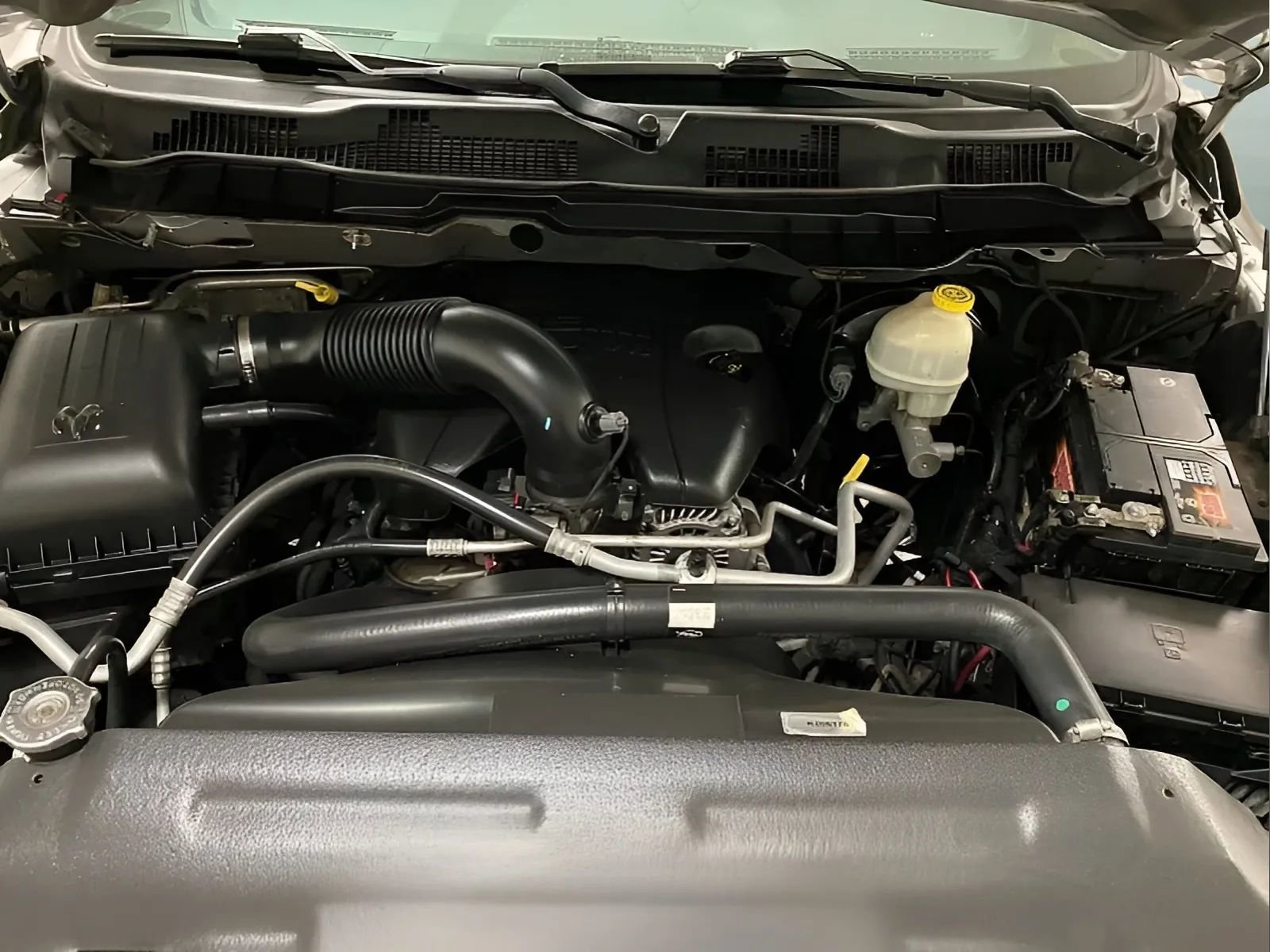 Used 2013 RAM 1500 Classic SLT w/ Premium Display Pkg AWD/4WD image 15