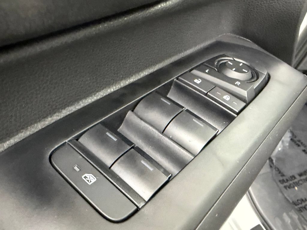 Used 2026 Toyota Tacoma SR5 AWD/4WD image 20