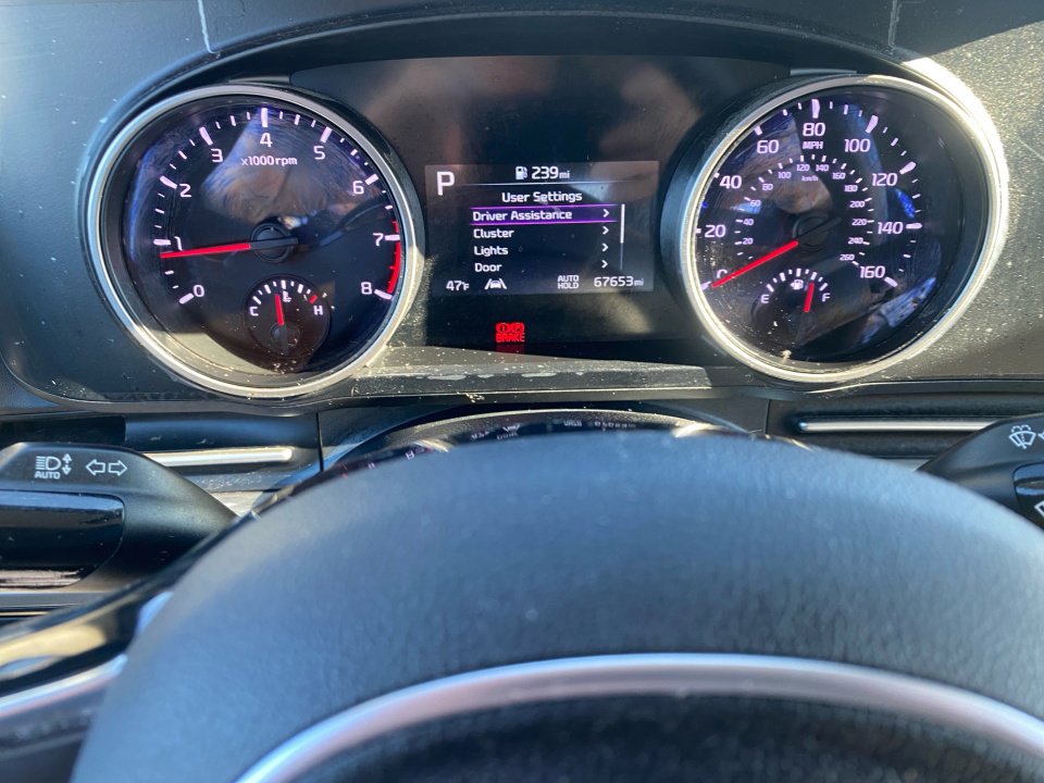 Used 2023 Kia Carnival LX image 13