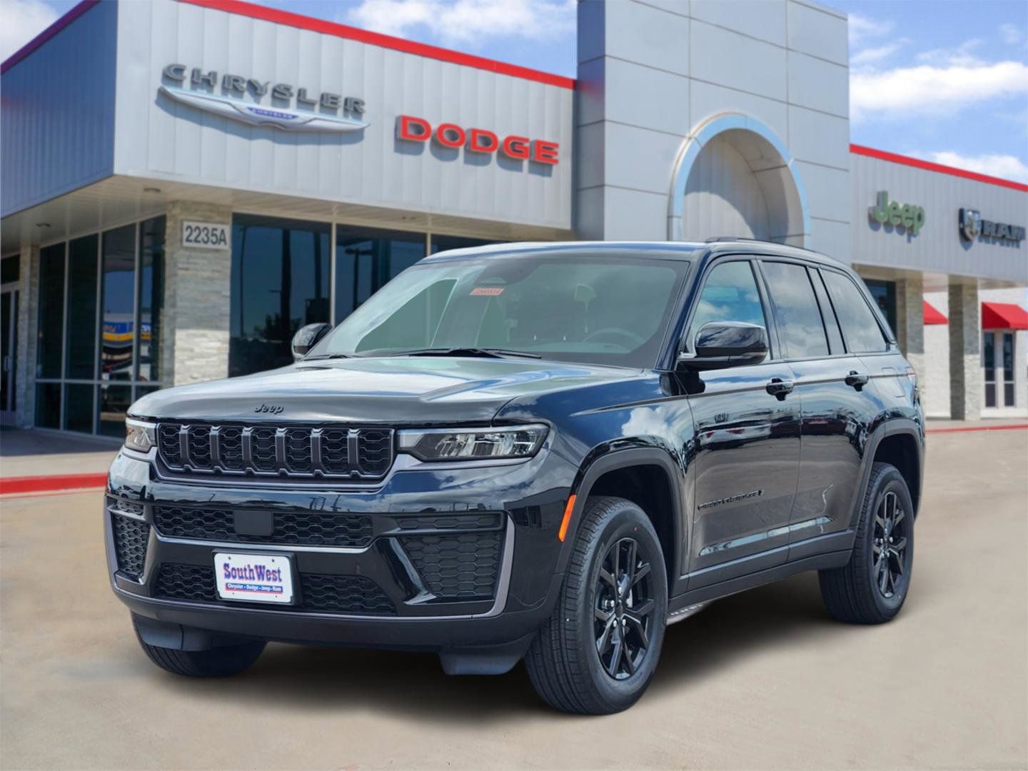 New 2026 Jeep Grand Cherokee Altitude AWD/4WD image 2