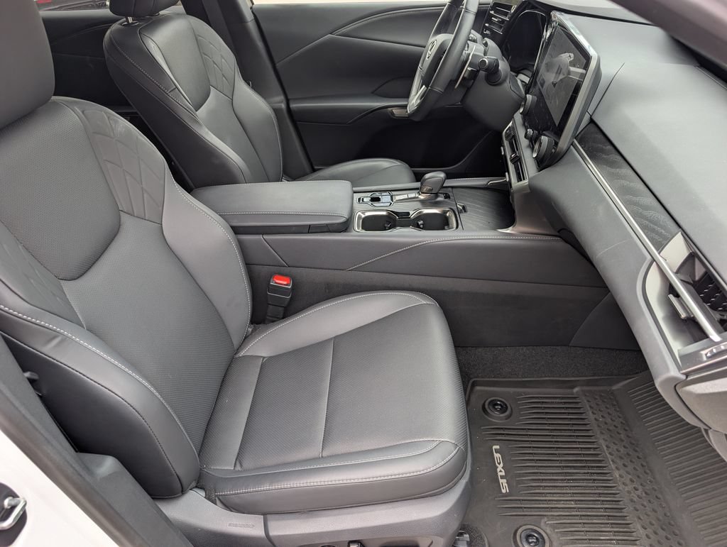 Used 2026 Lexus RX 350h w/ Convenience Package AWD/4WD image 12