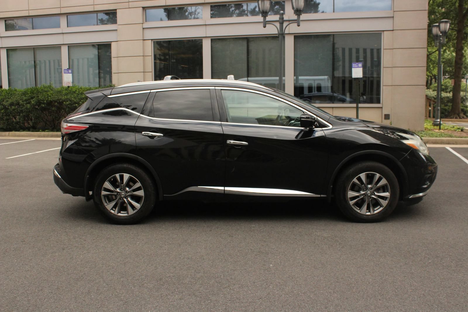 Used 2015 Nissan Murano SL w/ SL Technology Package AWD/4WD image 6
