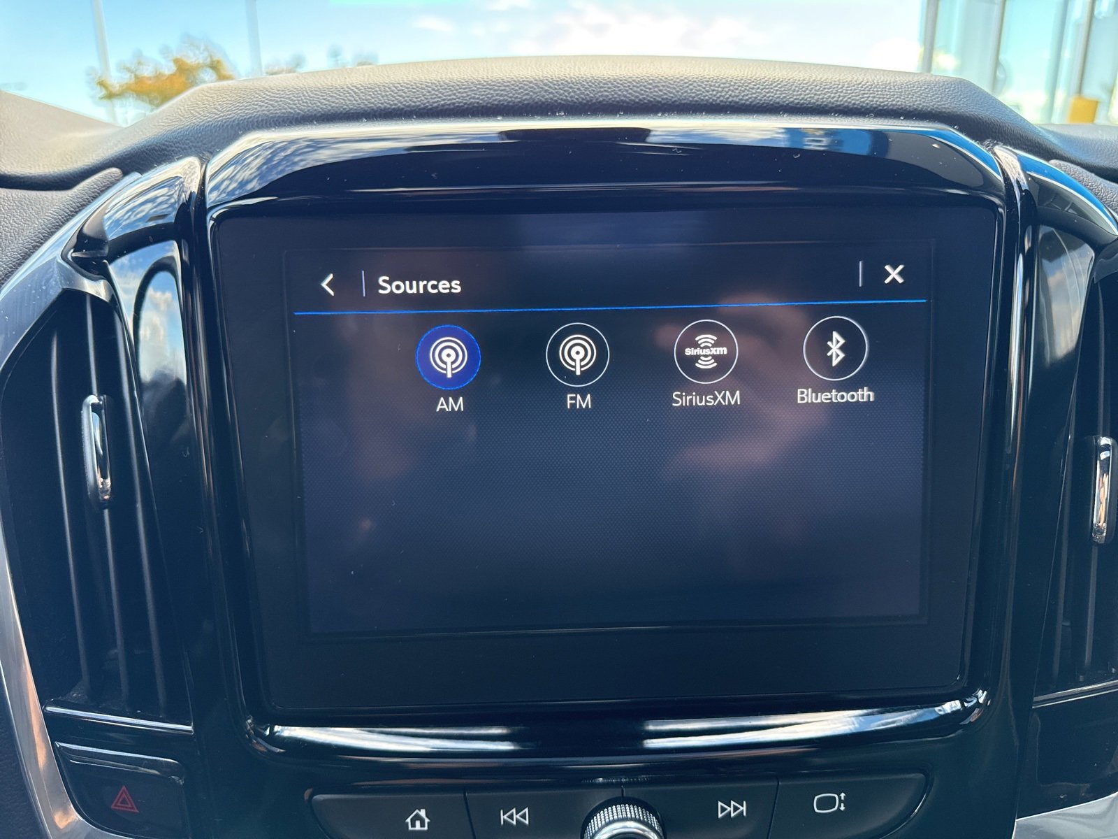 Used 2022 Chevrolet Traverse Premier image 26