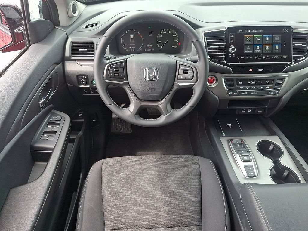 Used 2024 Honda Ridgeline Sport image 11