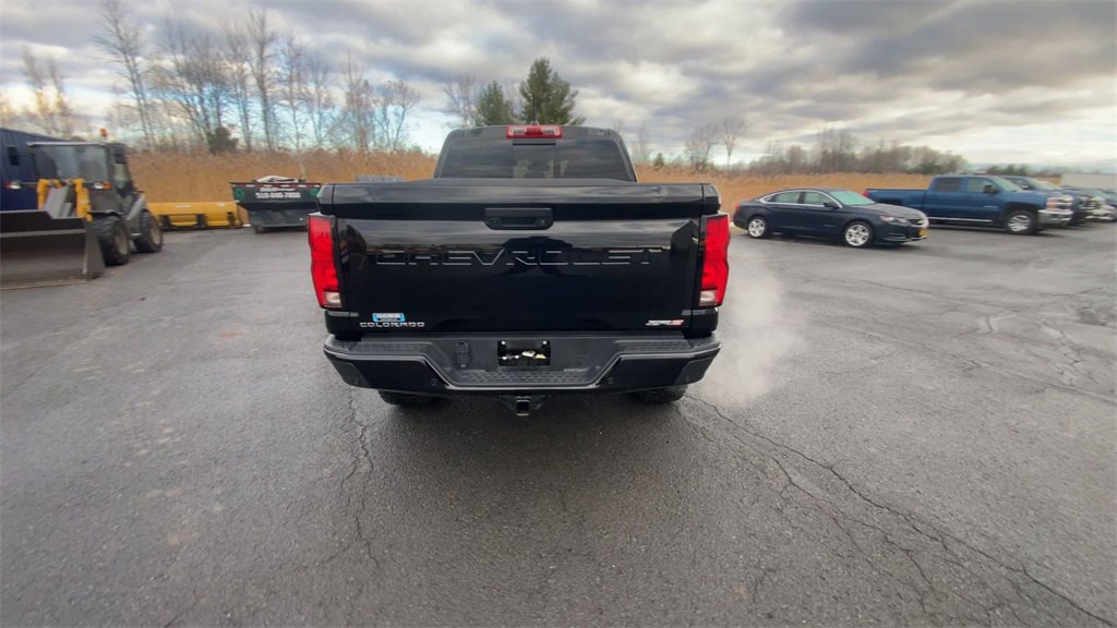 Certified 2024 Chevrolet Colorado ZR2 w/ Technology Package image 7