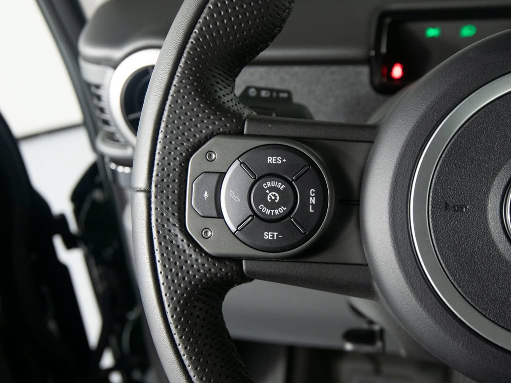 Used 2025 INEOS Grenadier AWD/4WD image 16