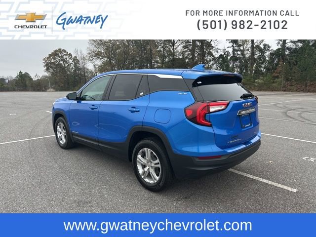 Used 2024 GMC Terrain SLE image 7