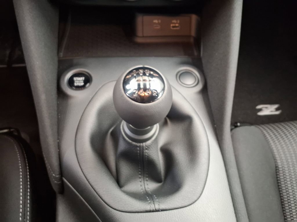 New 2026 Nissan Z Sport w/ Floor Mat Package RWD image 38
