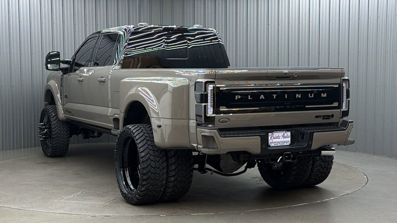 Used 2026 Ford F450 Platinum w/ Platinum Plus Package image 3