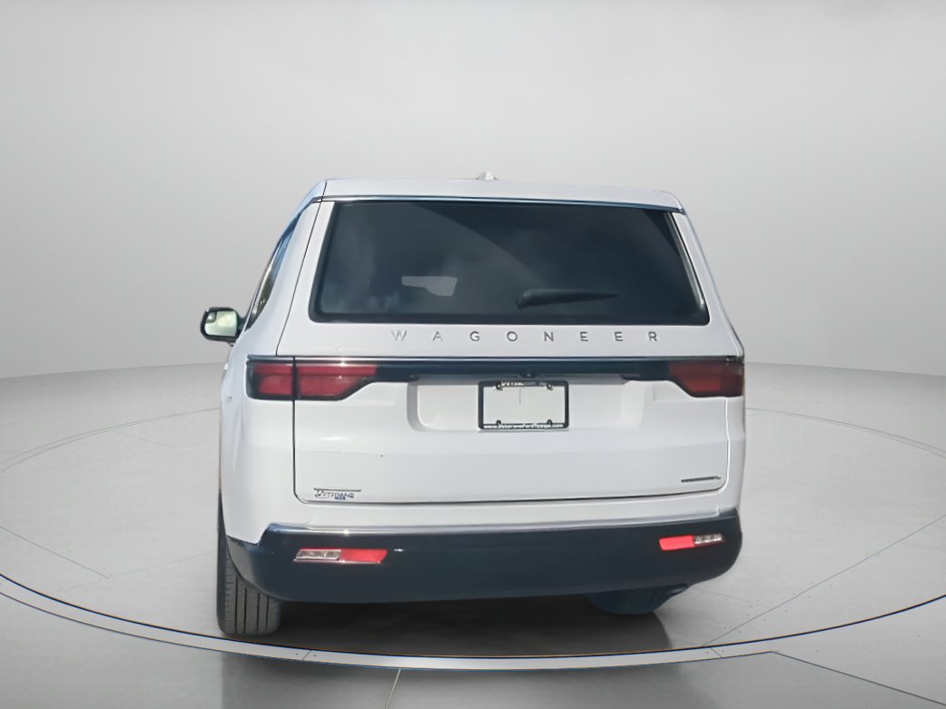 Used 2023 Jeep Wagoneer L Series III w/ Preferred Equipment Group image 23