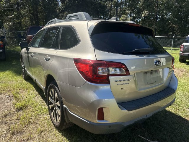 Used 2017 Subaru Outback 2.5i Limited AWD/4WD image 10