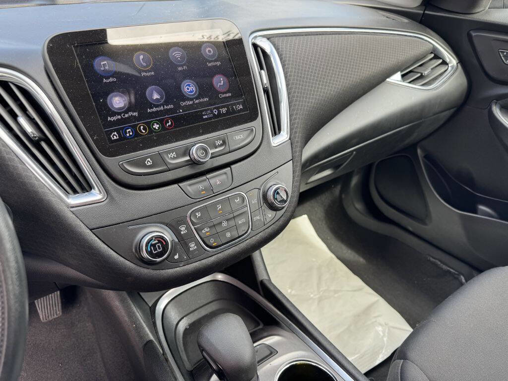 Used 2021 Chevrolet Malibu LT image 9