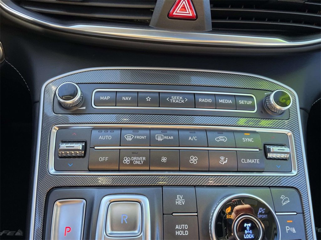 Certified 2022 Hyundai Santa Fe Limited image 30