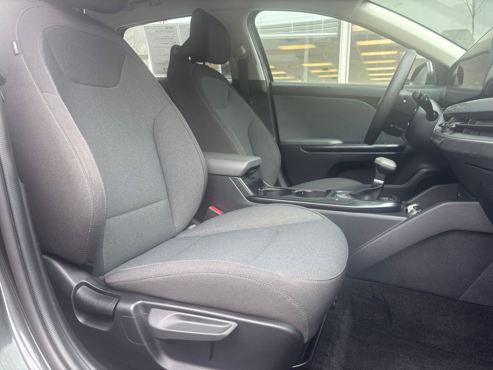 Used 2025 Kia K4 LXS image 27