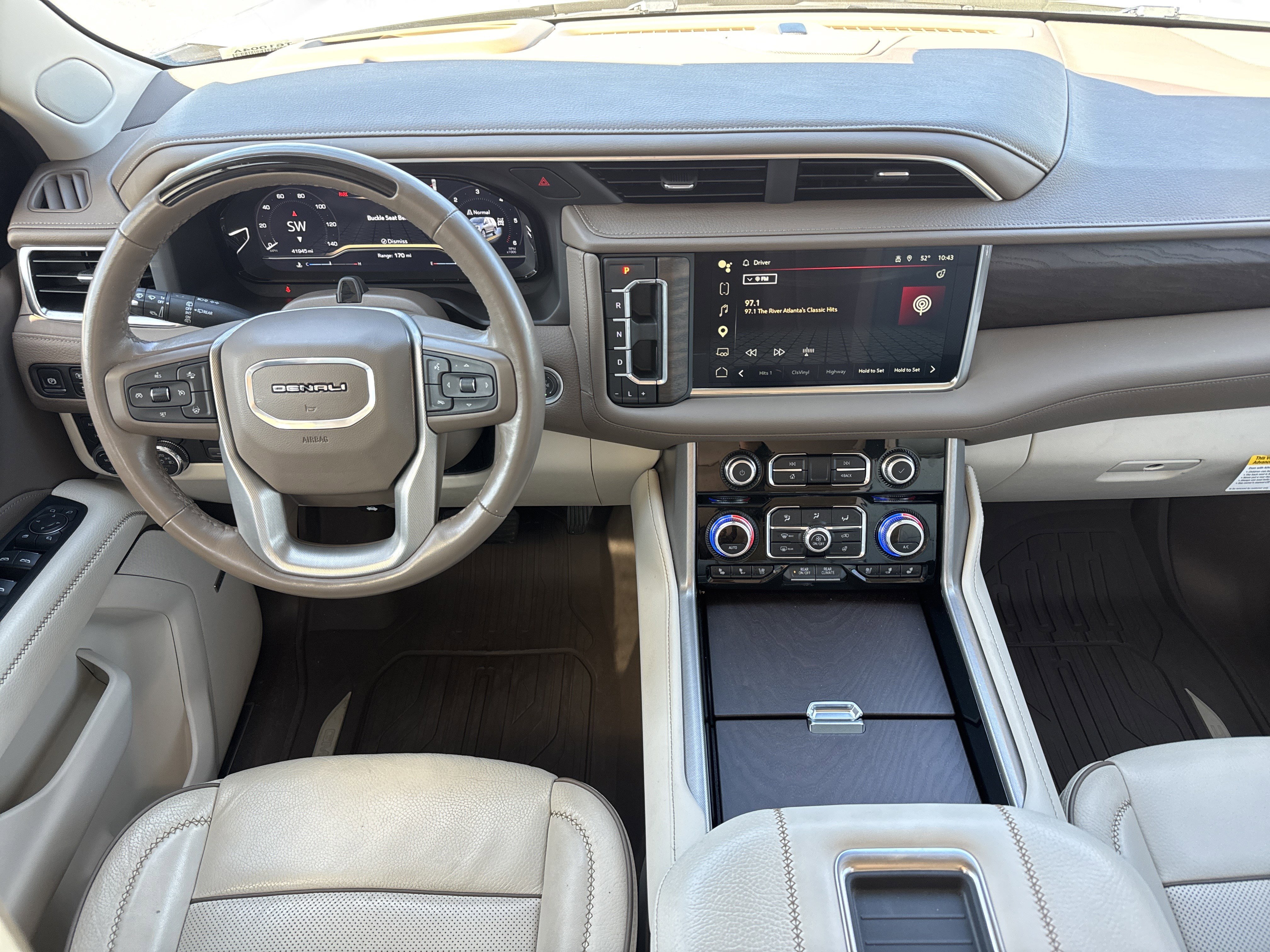 Used 2024 GMC Yukon XL Denali w/ Advanced Technology Package AWD/4WD image 18