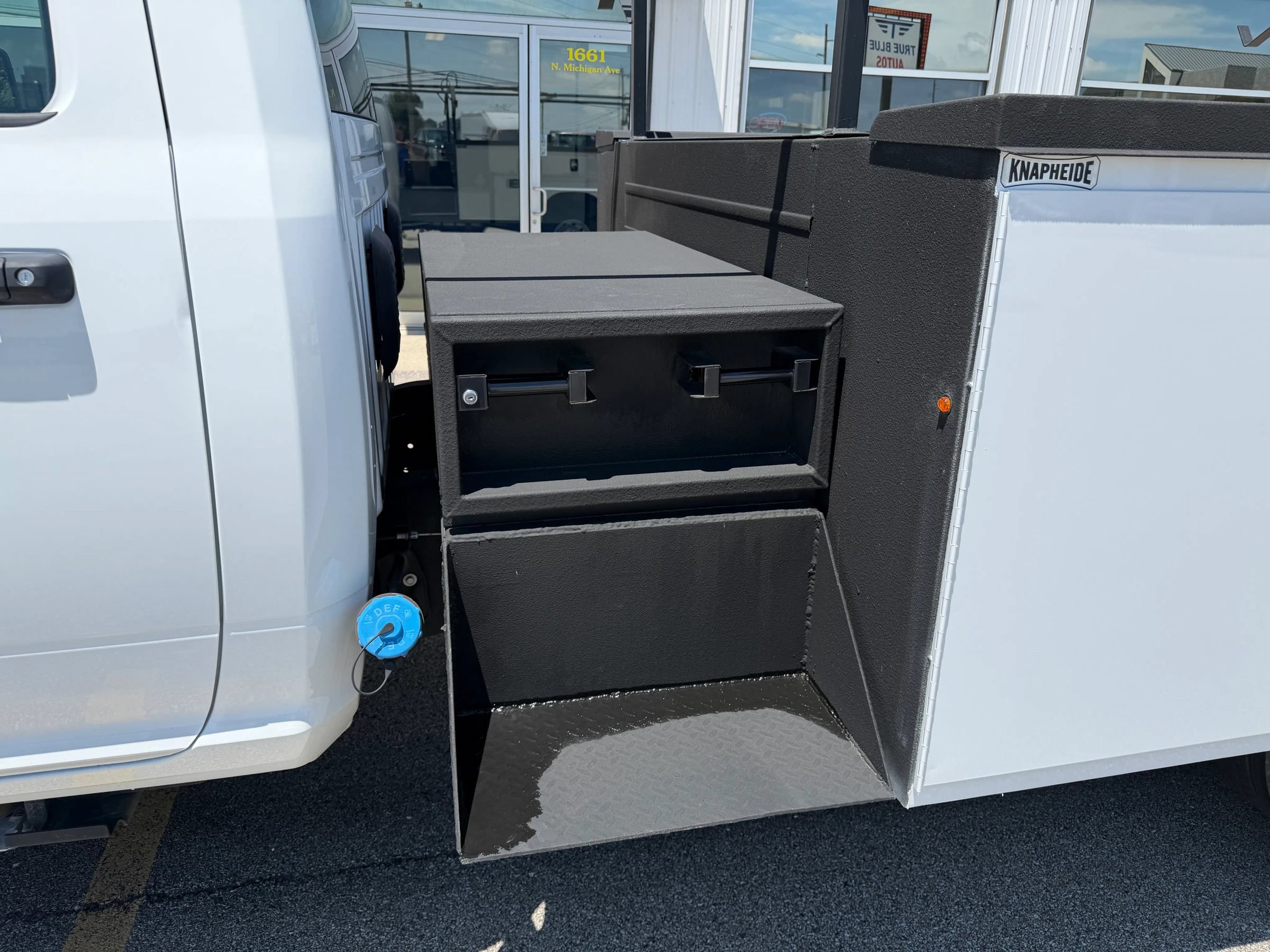 Used 2023 RAM 4500 Tradesman RWD image 2