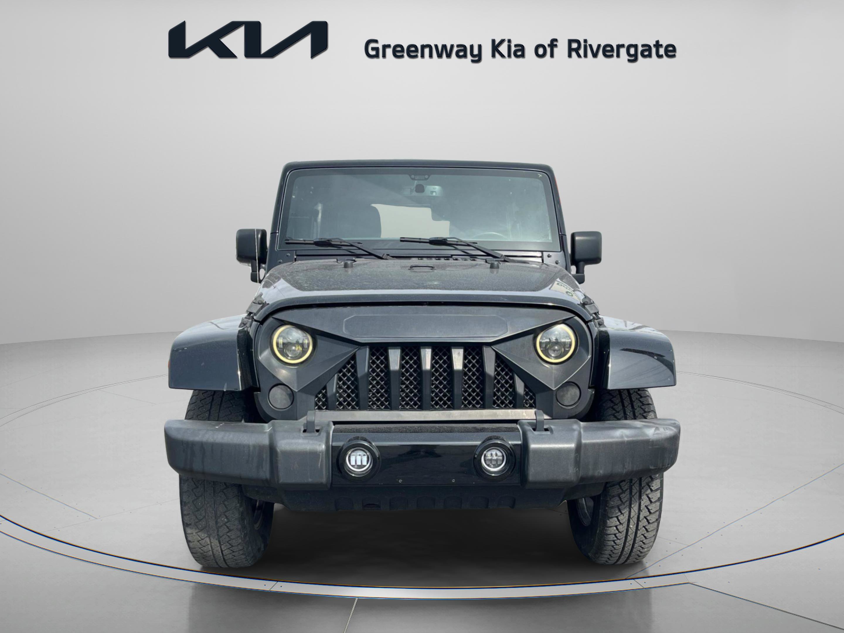 Used 2018 Jeep Wrangler Unlimited Sahara w/ Dual Top Group image 5