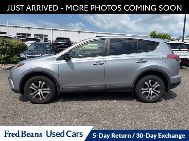 Used 2018 Toyota RAV4 LE w/ All Weather Liner Package AWD/4WD image 4