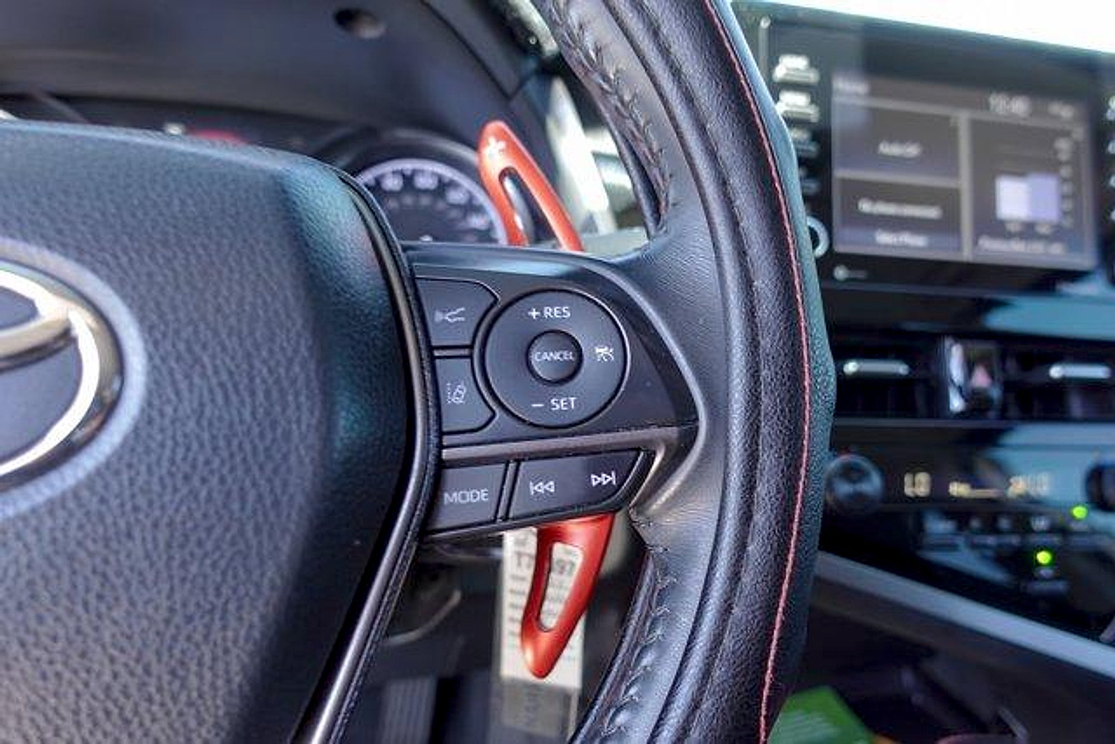 Used 2022 Toyota Camry SE FWD image 18