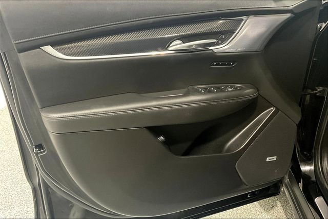 Used 2023 Cadillac XT6 Sport image 21