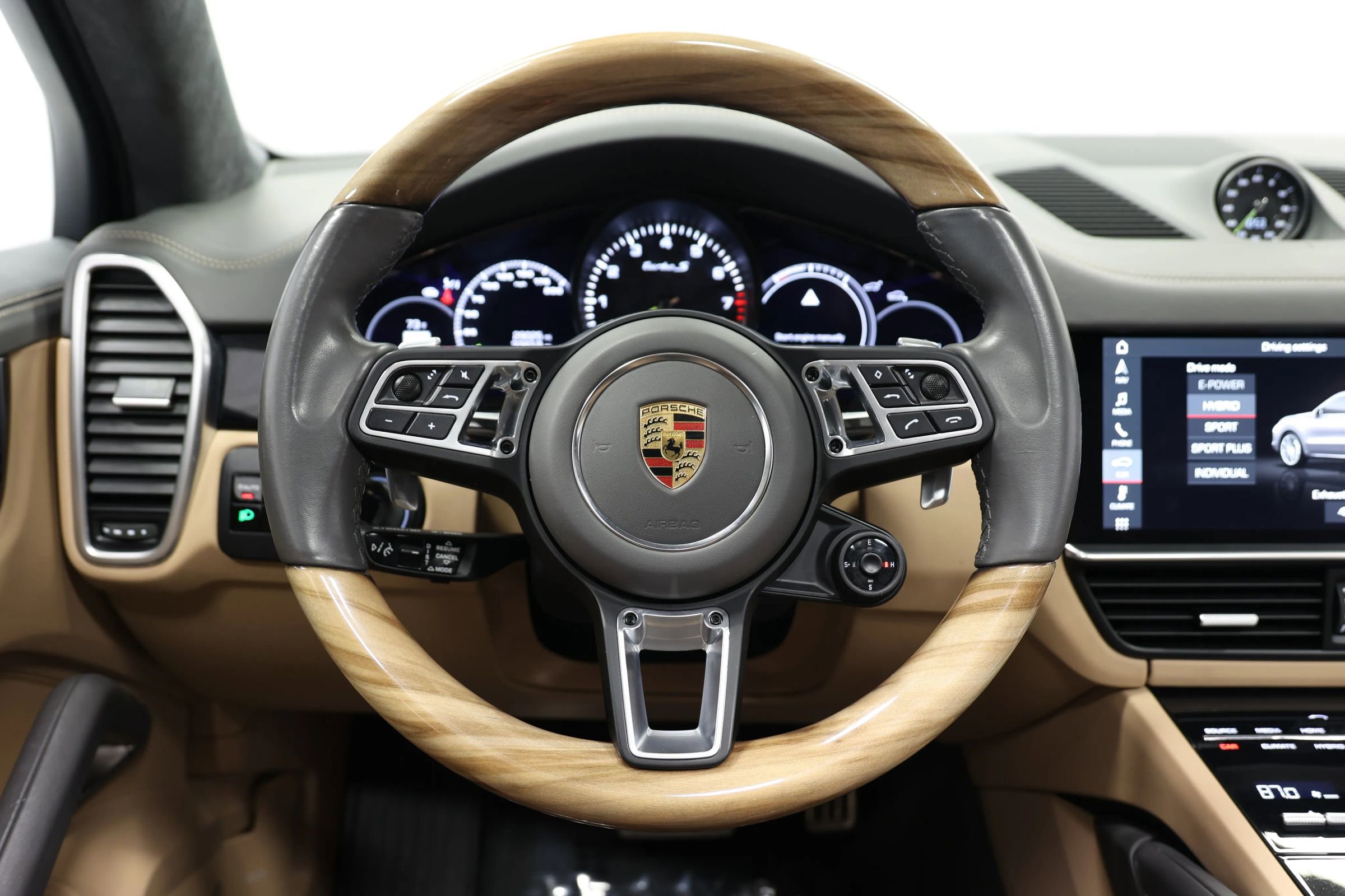 Used 2021 Porsche Cayenne Turbo S AWD/4WD image 28