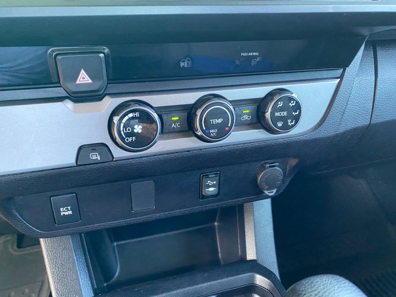 Used 2018 Toyota Tacoma SR RWD image 55