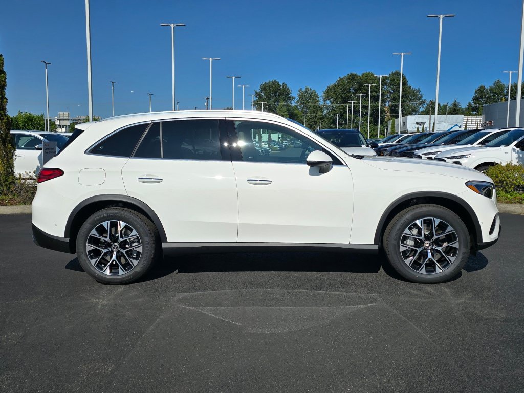 New 2026 Mercedes-Benz GLC 350e 4MATIC image 7