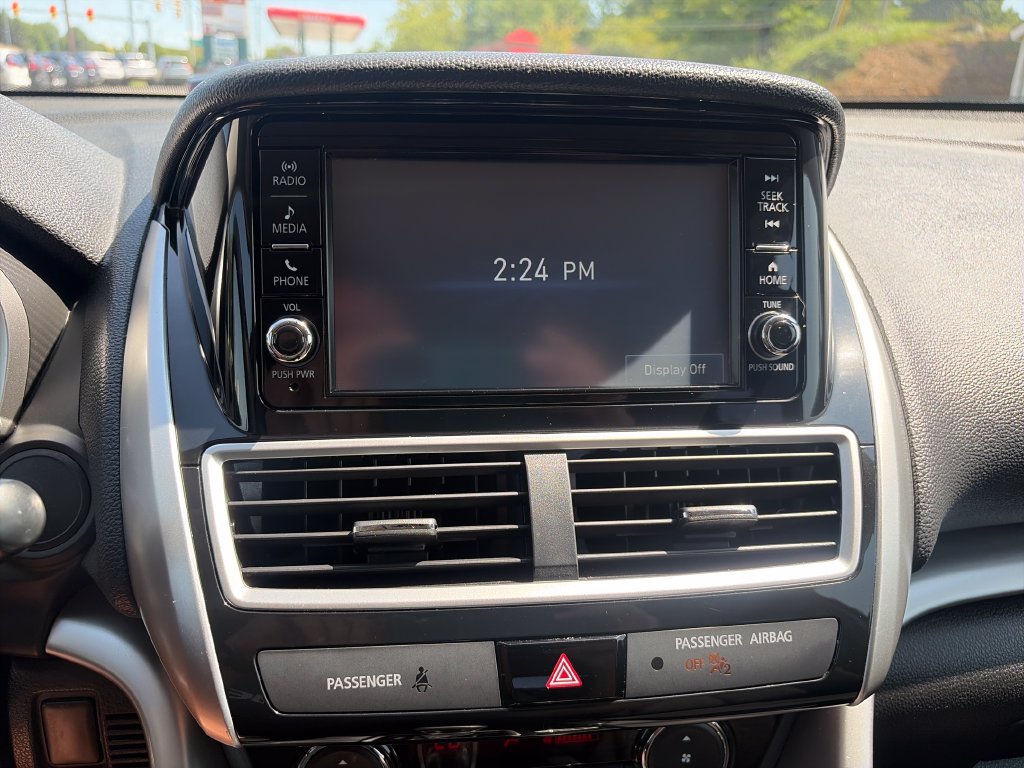 Used 2020 Mitsubishi Eclipse Cross ES AWD/4WD image 18