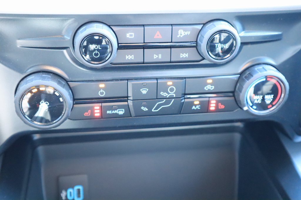 New 2026 Ford F250 XLT w/ XLT Premium Package image 8