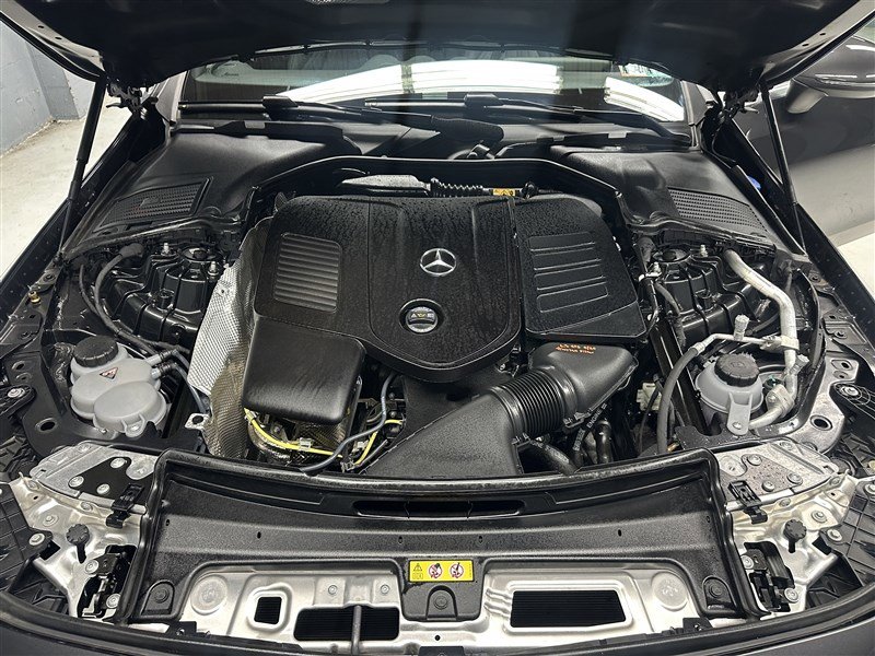 Used 2024 Mercedes-Benz CLE 300 4MATIC Coupe image 19
