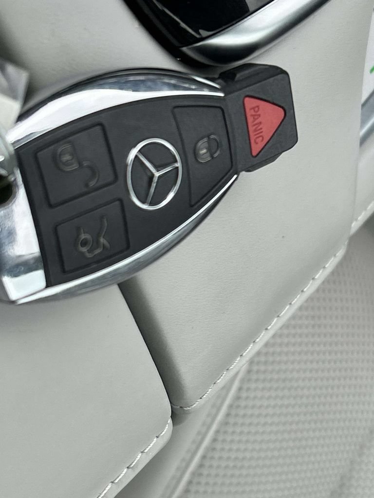 Used 2017 Mercedes-Benz S 550 Sedan image 36