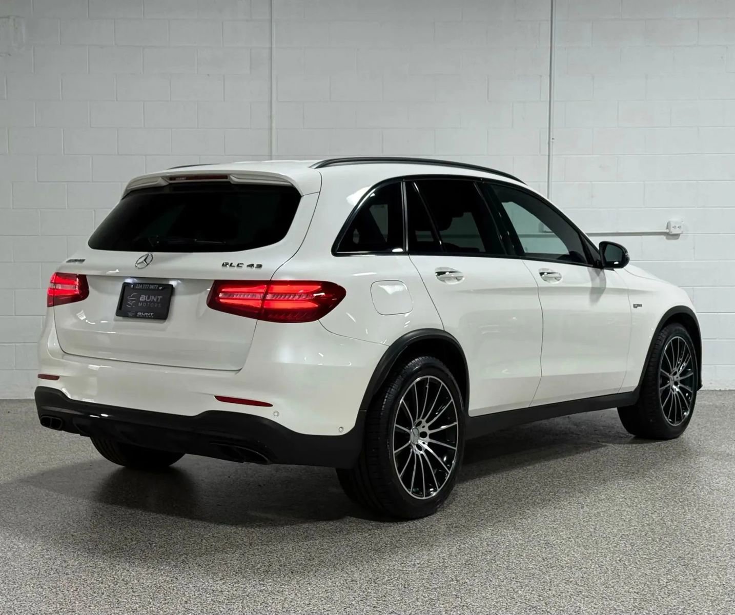 Used 2019 Mercedes-Benz GLC 43 AMG 4MATIC image 8