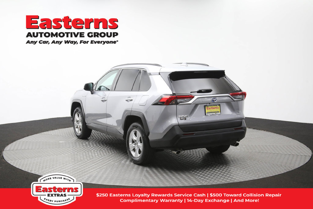 Used 2021 Toyota RAV4 XLE w/ XLE Grade Weather Package AWD/4WD image 67