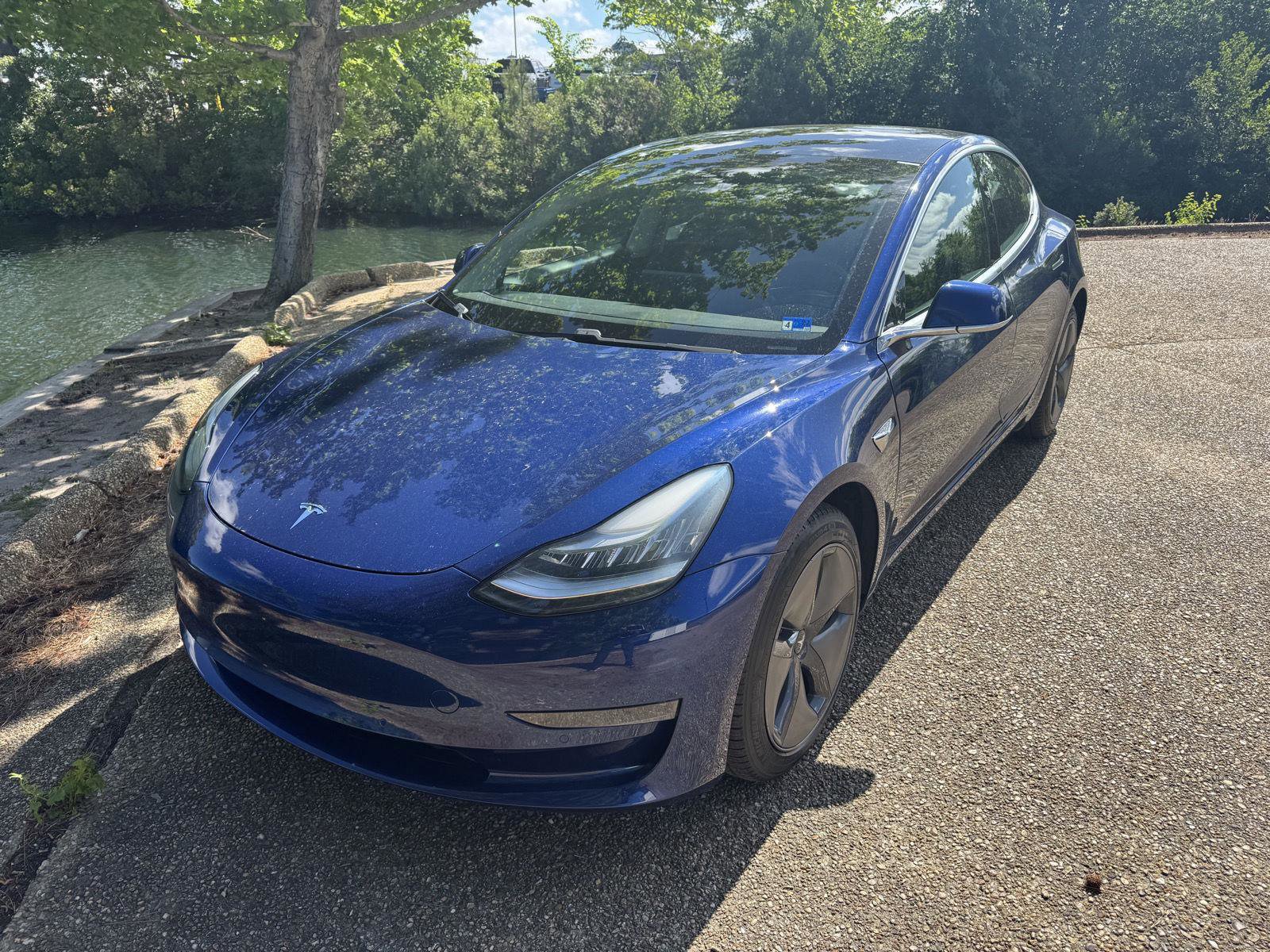 Used 2020 Tesla Model 3 Standard Range Plus RWD image 11