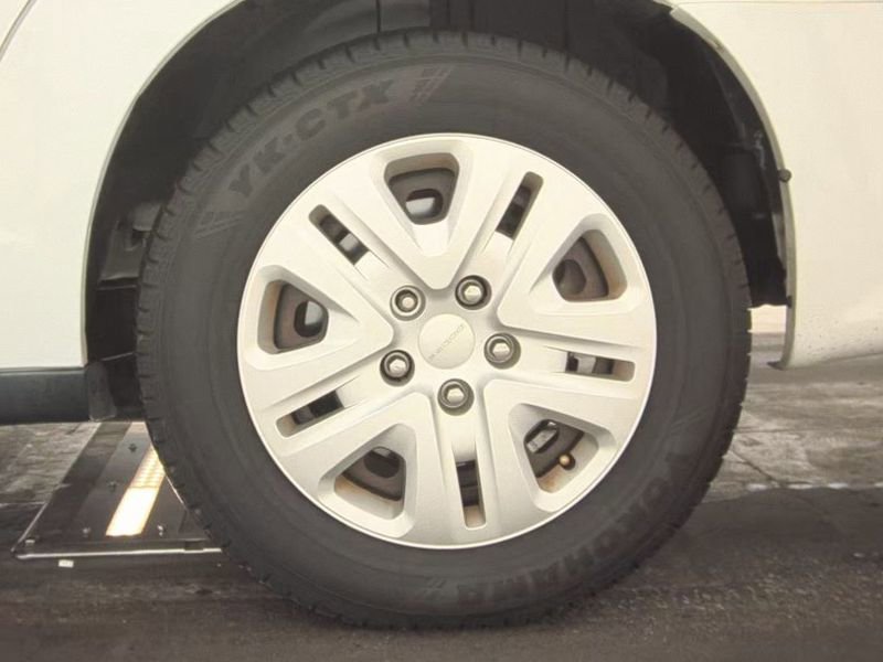 Used 2015 Dodge Grand Caravan American Value Package w/ UConnect Hands-Free Group image 12
