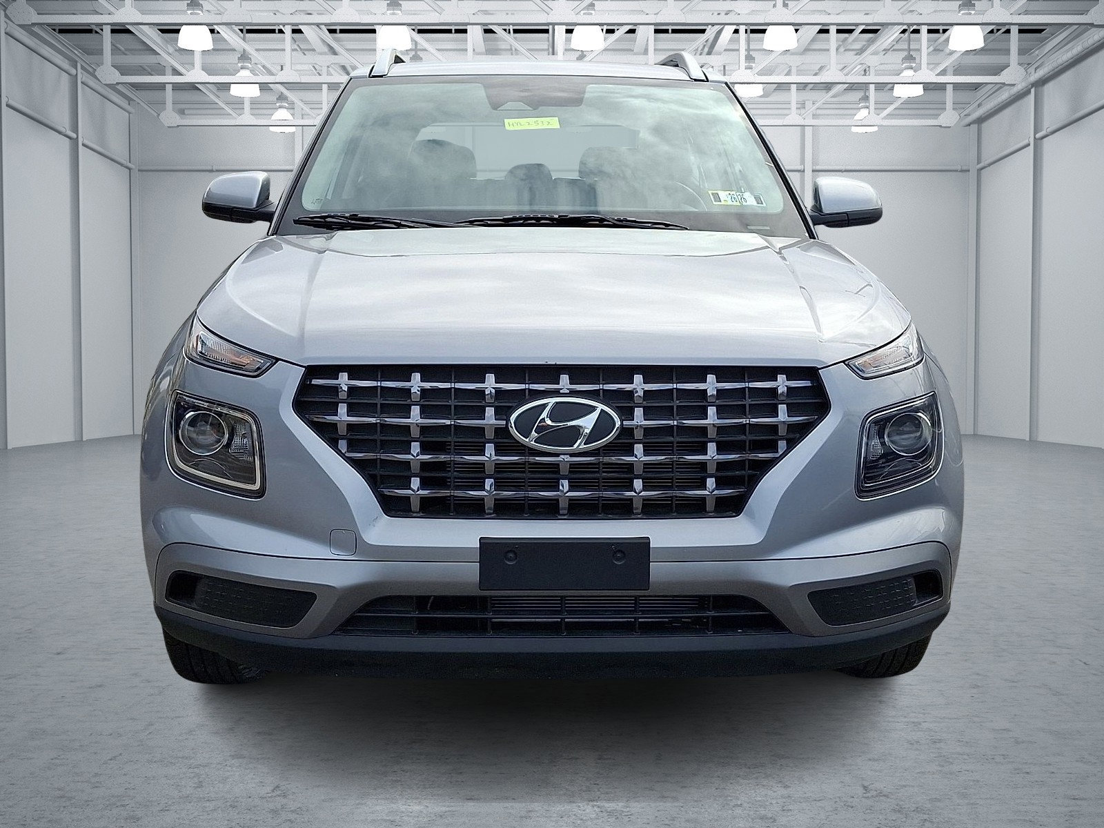 Used 2025 Hyundai Venue SEL image 2
