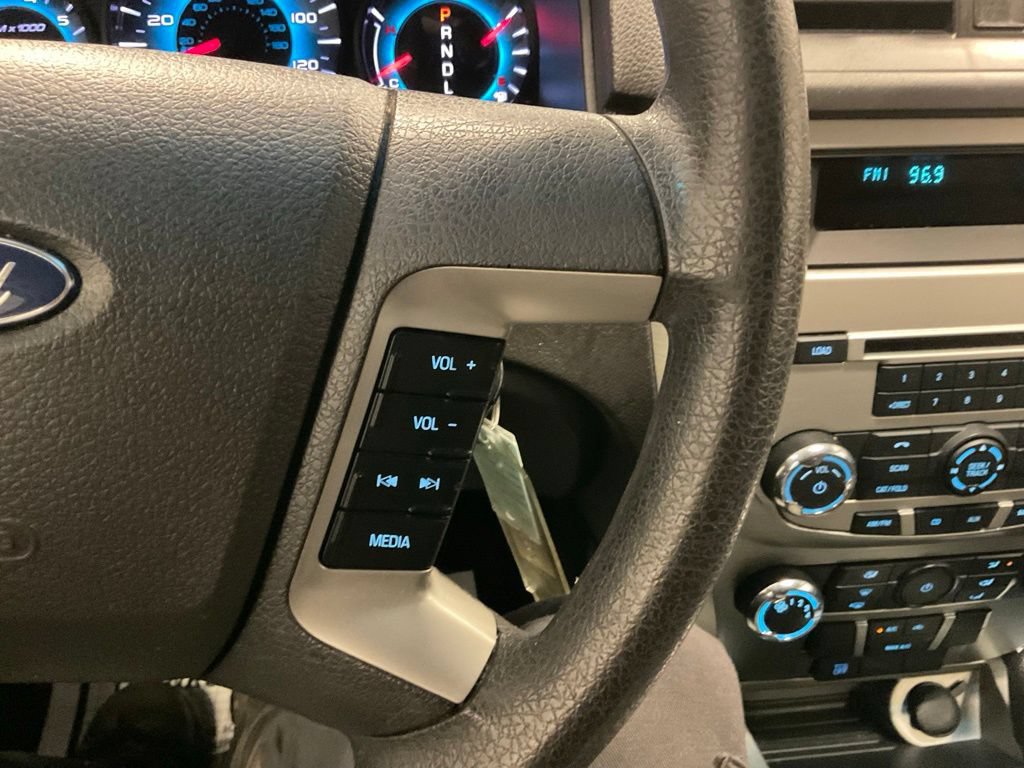 Used 2012 Ford Fusion SE FWD image 19