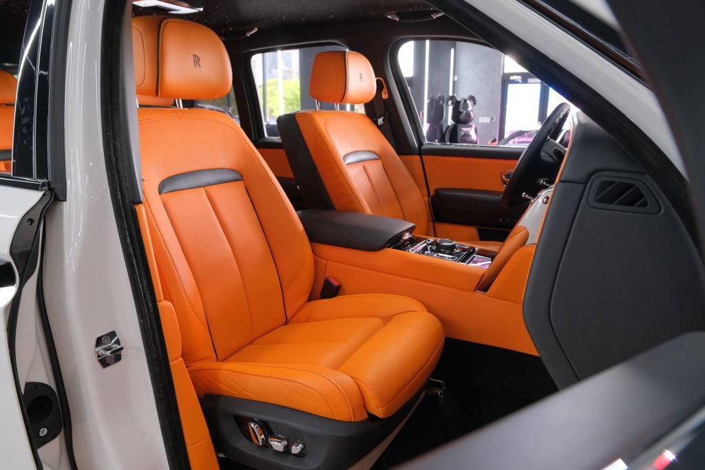 Used 2021 Rolls-Royce Cullinan AWD/4WD image 23