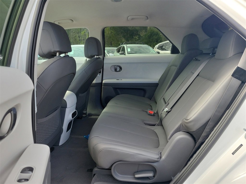 New 2025 Hyundai Ioniq 5 SEL image 13