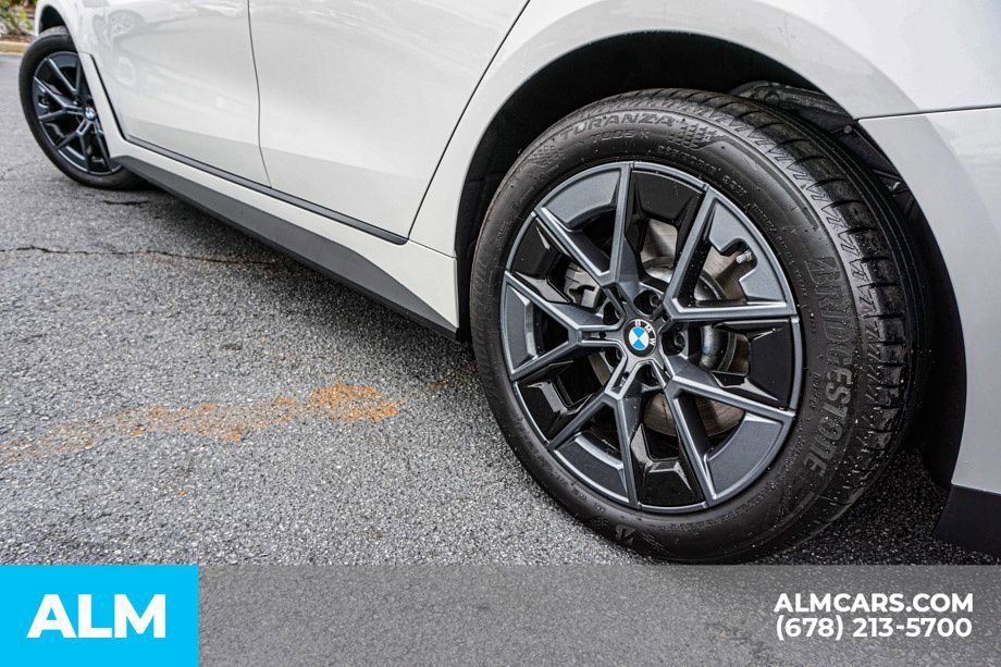 Used 2025 BMW i4 eDrive40 image 17