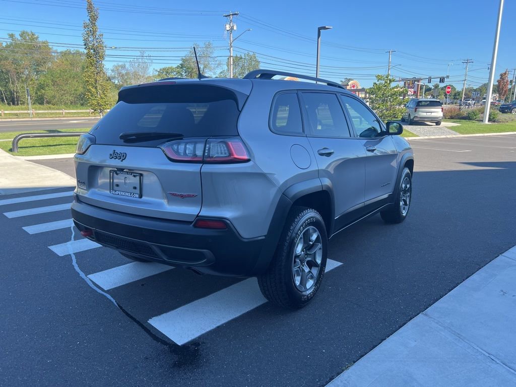 Used 2019 Jeep Cherokee Trailhawk image 5