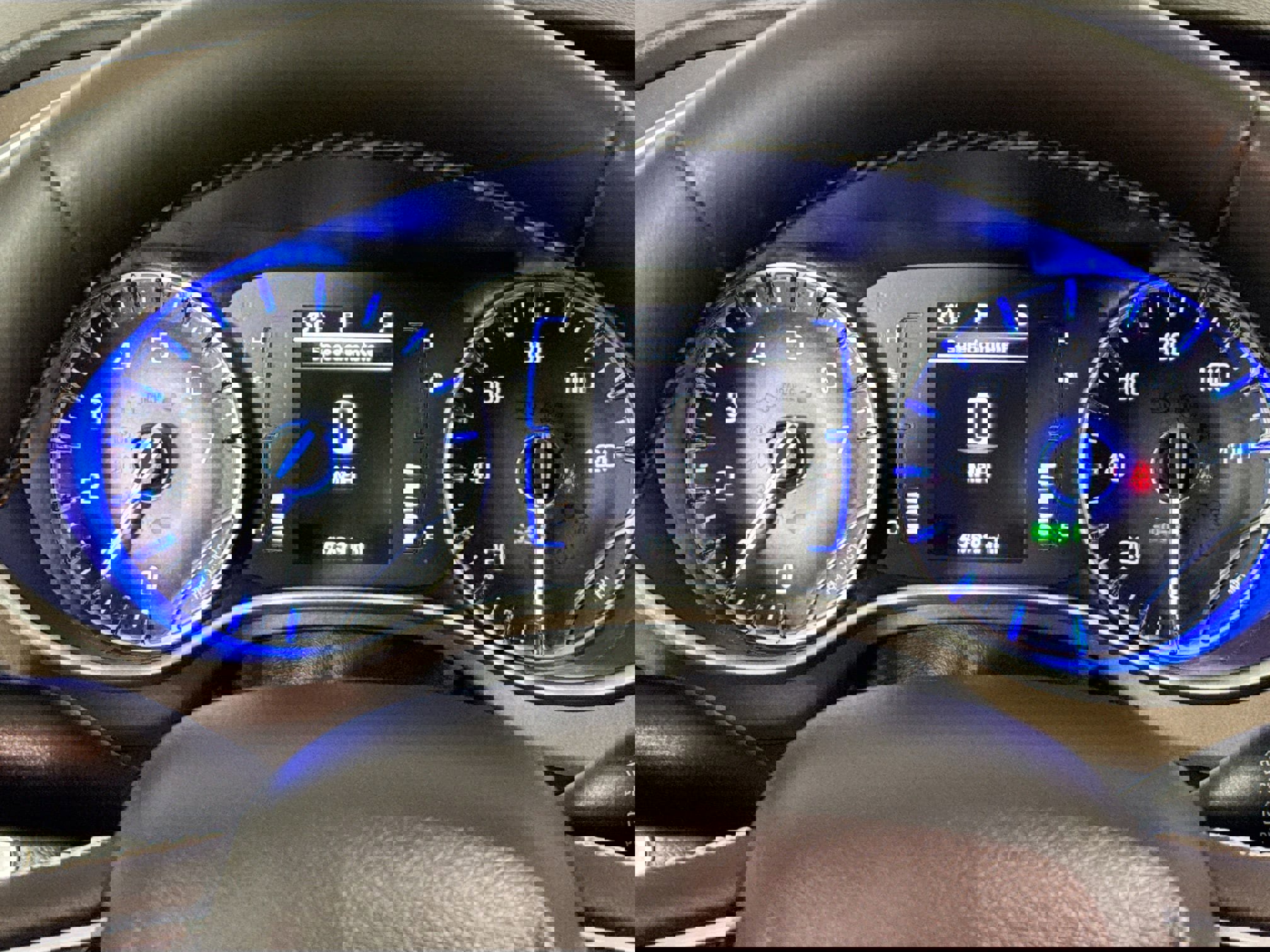 Used 2023 Chrysler Voyager LX image 38