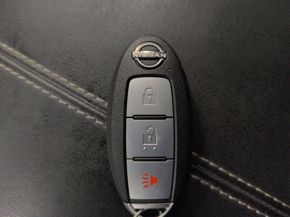 Used 2022 Nissan Pathfinder S AWD/4WD image 32