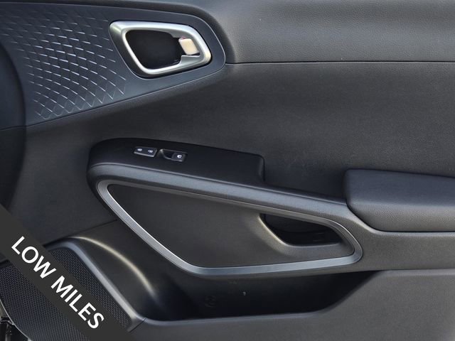 Certified 2024 Kia Soul EX image 8