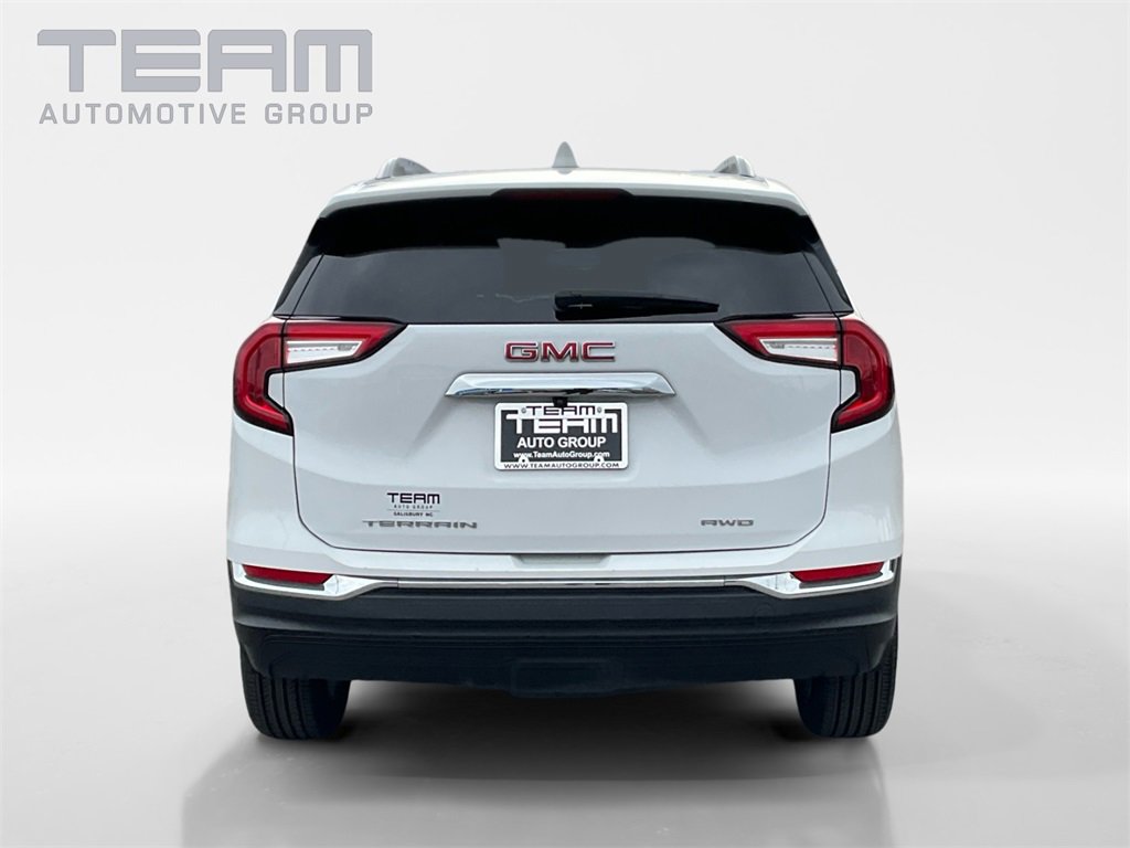 Used 2024 GMC Terrain SLT image 6