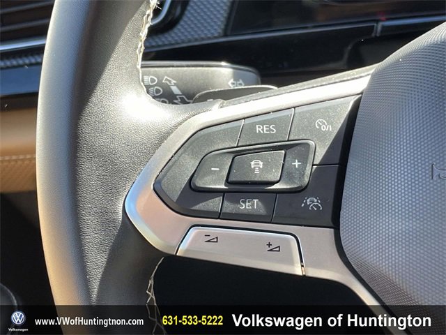 Certified 2025 Volkswagen Atlas Cross Sport SEL image 20