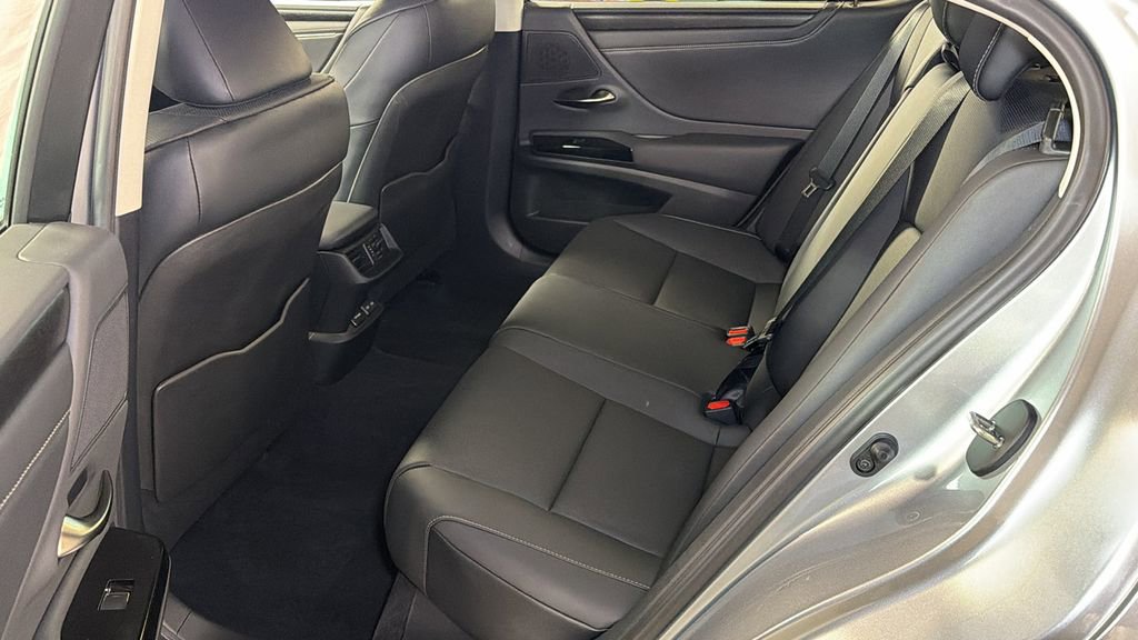 Certified 2025 Lexus ES 350 w/ Premium Package image 14