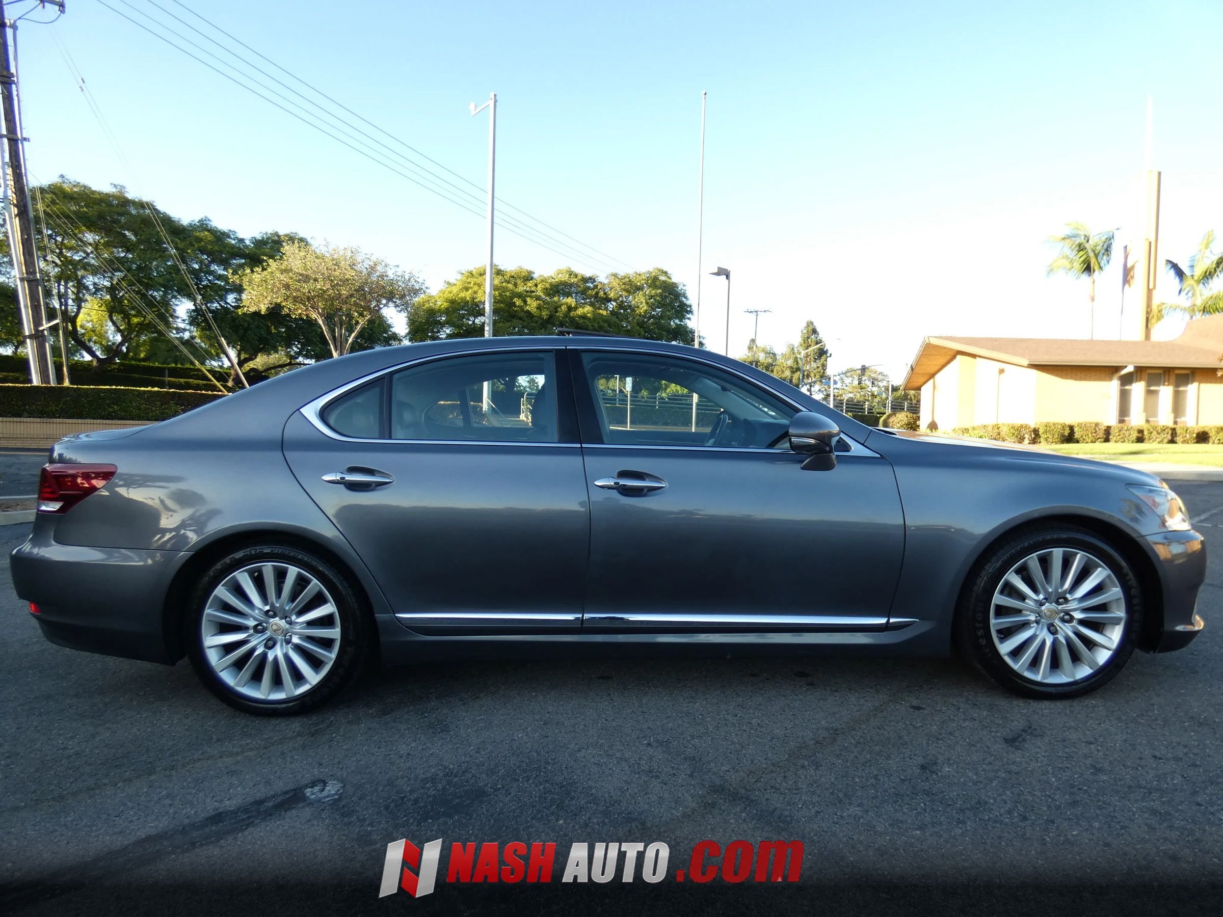 Used 2013 Lexus LS 460 w/ Ultra Luxury Pkg RWD image 7