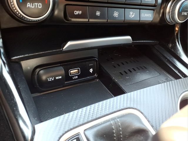 Used 2023 Kia Stinger GT-Line w/ Sun & Sound Package AWD/4WD image 22
