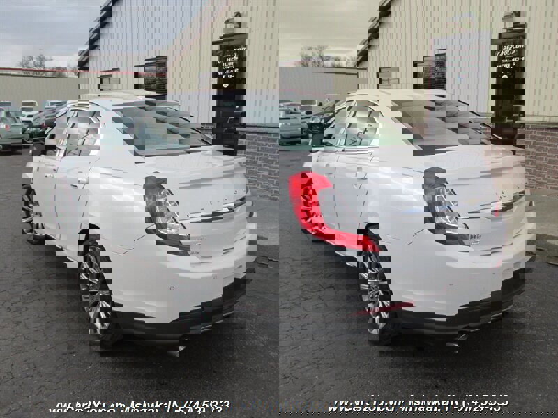 Used 2015 Lincoln MKS AWD w/ Equipment Group 101A image 4